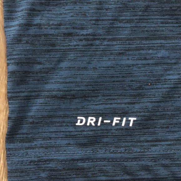 Like new! - NIKE Dri-Fit MLB Red Sox Tee - Picture 4 of 10